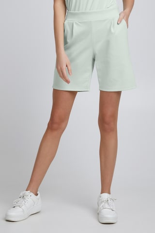 ICHI Regular Pleat-Front Pants 'KATE' in Green: front