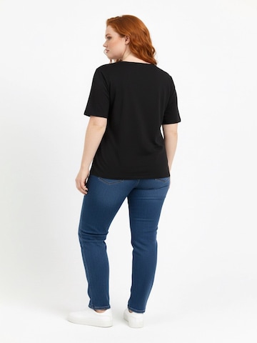 Shape Of You Shirt in Black