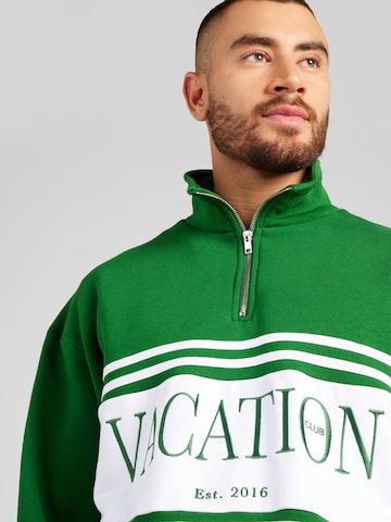 On Vacation Club Sweatshirt in Green