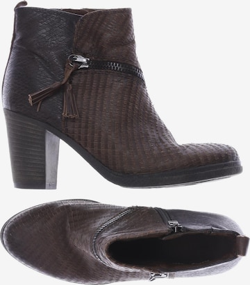 MARCO TOZZI Dress Boots in 37 in Brown: front