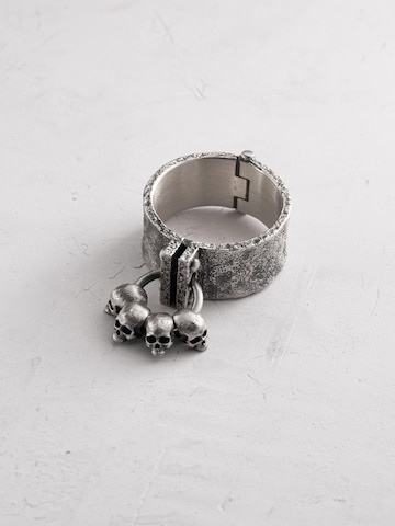 Anello 'WARDENS' di REYTEL in argento
