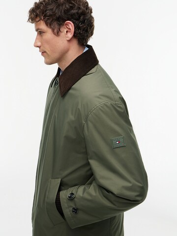 TOMMY HILFIGER Tussenjas in Groen