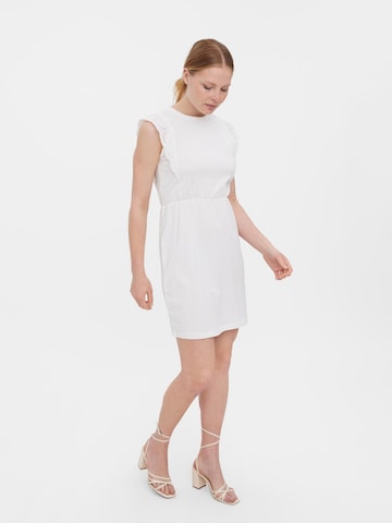 VERO MODA - Vestido en blanco