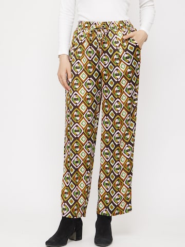 VICCI Germany Loose fit Pants in Brown: front