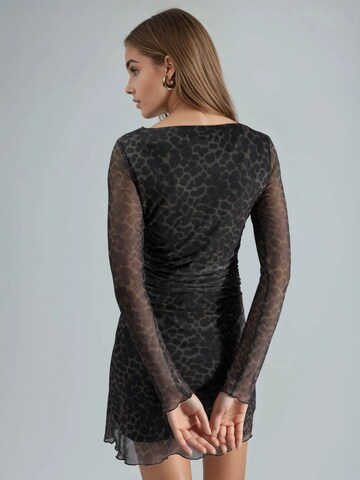 Busem - Vestido em castanho