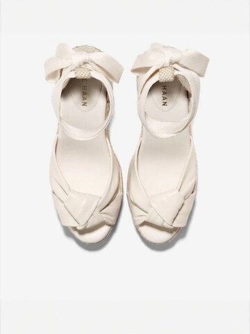 Cole Haan - Sandalias con hebilla 'HAMPTON' en beige