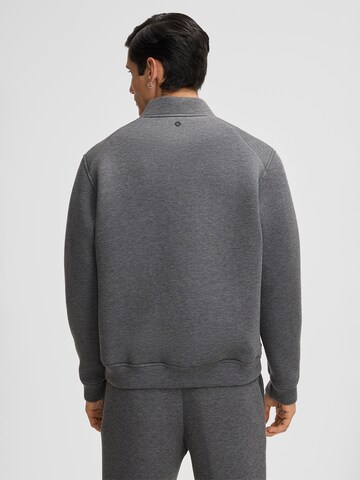 Veste de survêtement 'Jason' STRELLSON en gris