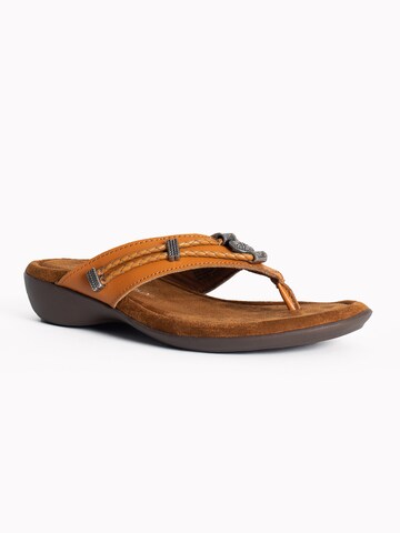 Minnetonka T-Bar Sandals 'Silverthorne360' in Brown