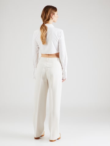 Peppercorn Loose fit Trousers with creases 'Ginette' in White