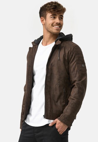 INDICODE JEANS Tussenjas in Bruin: voorkant