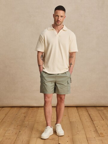 DAN FOX APPAREL - Camiseta 'Joscha' en blanco