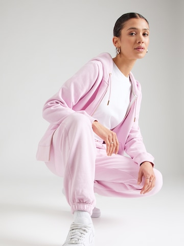 Superdry & Co Tapered Παντελόνι 'ESSENTIAL' σε ροζ