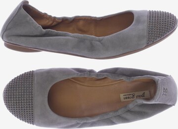 Paul Green Flats & Loafers in 38 in Grey: front
