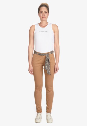 Le Temps Des Cerises Slimfit Chinohose 'Dyli 4' in Beige