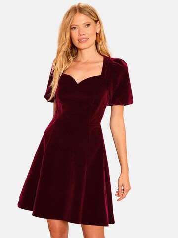 love & roses Dress in Red: front