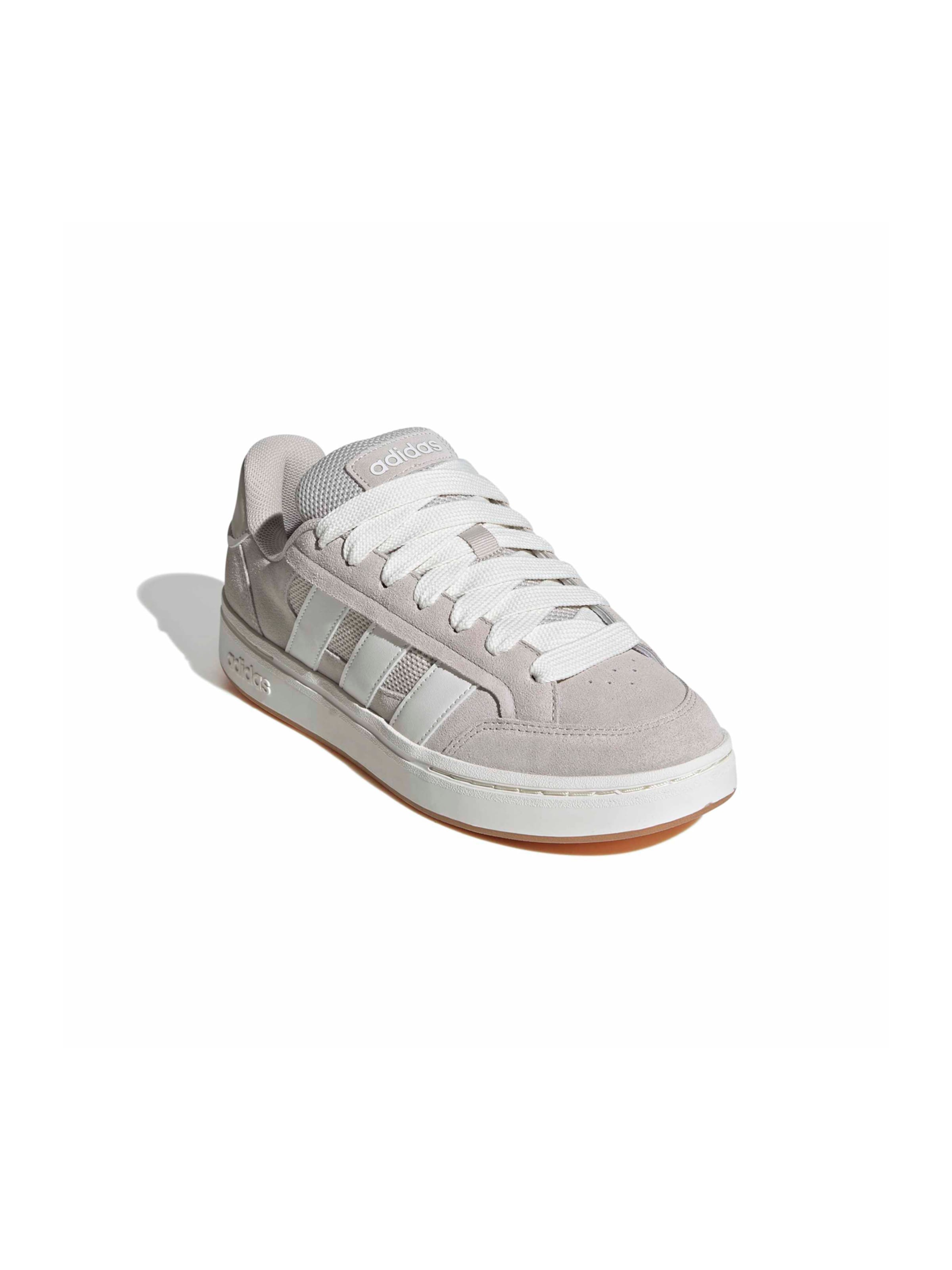 ADIDAS SPORTSWEAR Sapatilhas baixas 'GC ALPHA SK8' em 36 em greige / branco, Vista do artigo