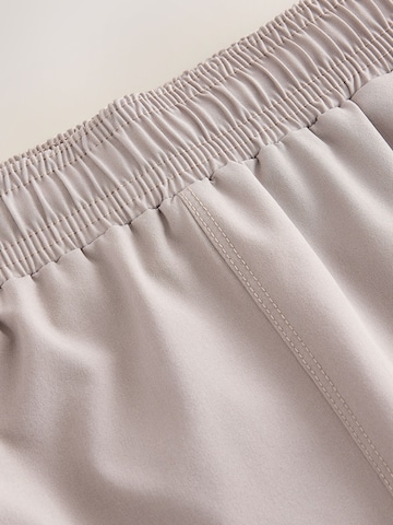 Next Regular Спортен панталон в бежово