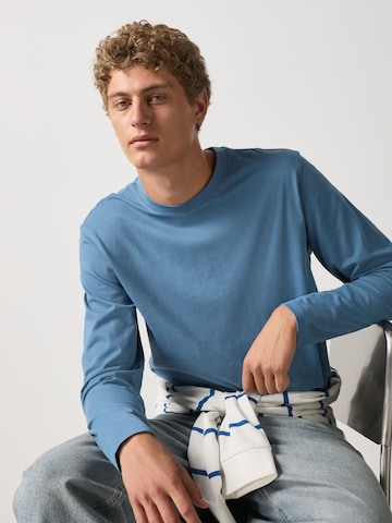 Next Shirt in Blue