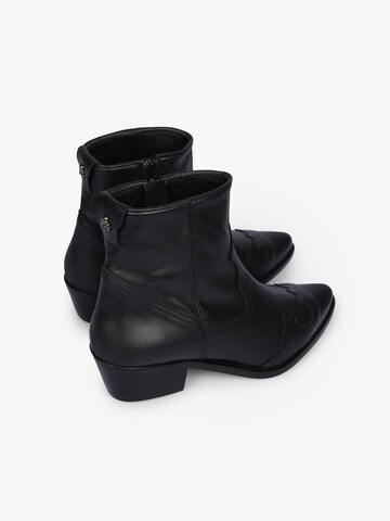 Scalpers Ankle boots in Black