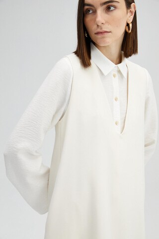 Robe Touche Prive en beige