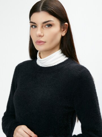 Pullover di Influencer in nero