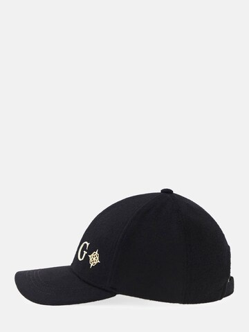 GUESS Cap in Black