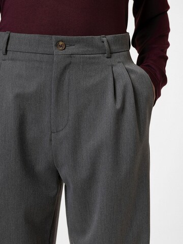 Antioch Regular Pleat-front trousers 'Dakka' in Grey