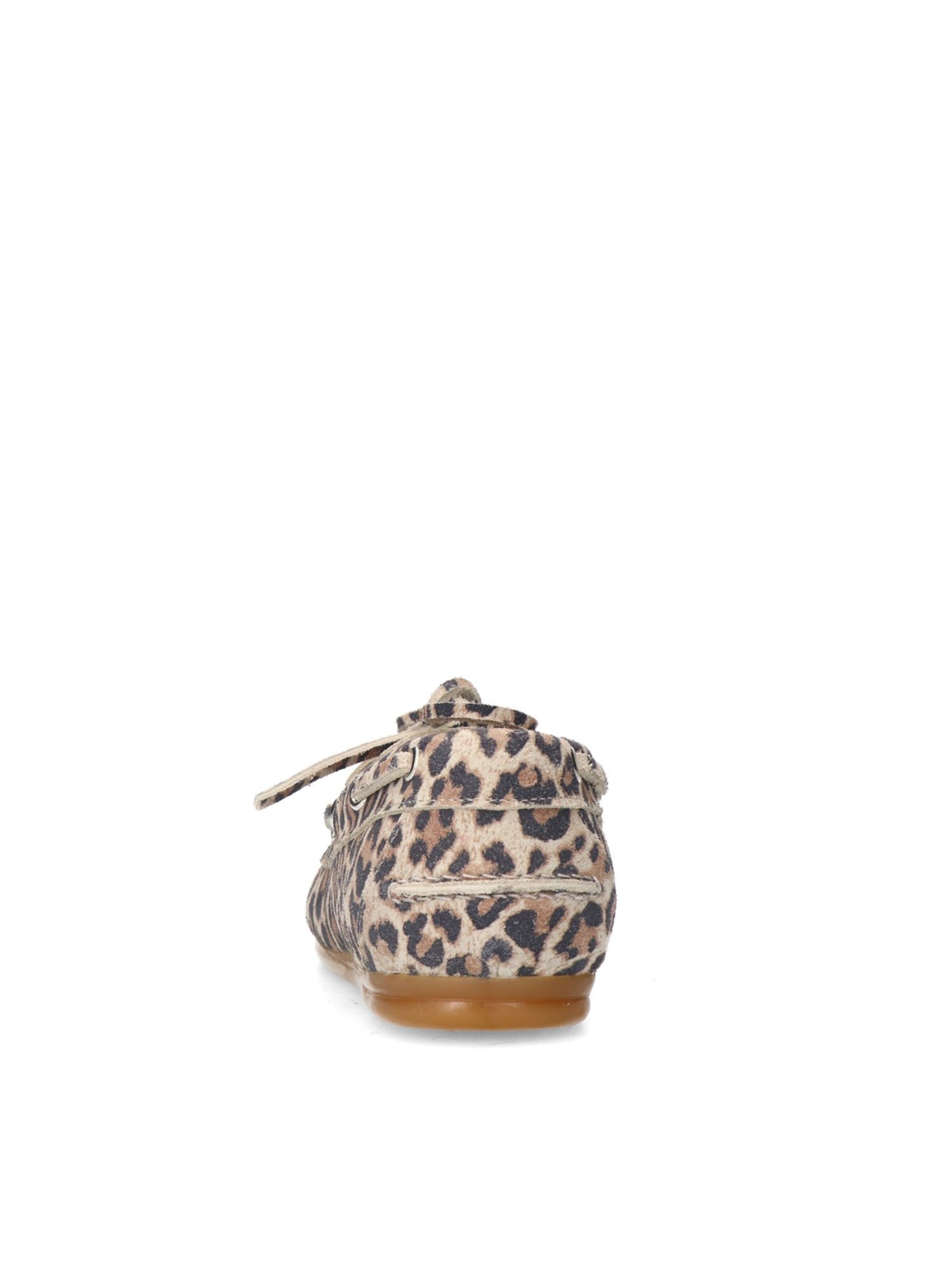 MANFIELD Classic Flats in Beige