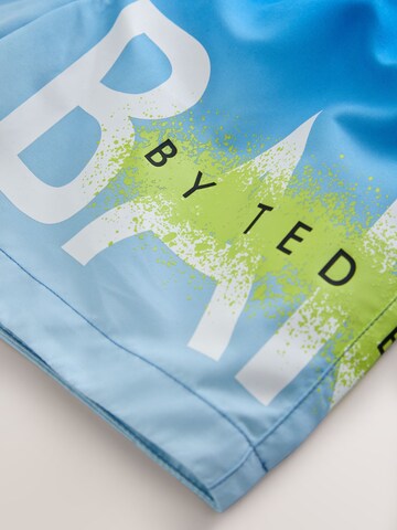 Baker by Ted Baker Kratke kopalne hlače | modra barva