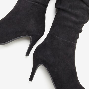 LASCANA Boots in Black