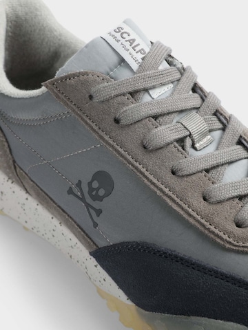 Sneaker bassa 'New Prax' di Scalpers in grigio