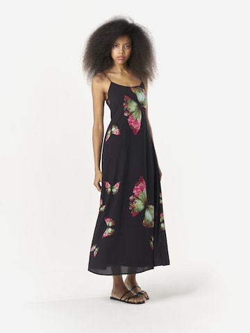 KOROSHI Letní šaty – černá