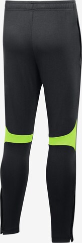 NIKE Slimfit Sporthose in Schwarz