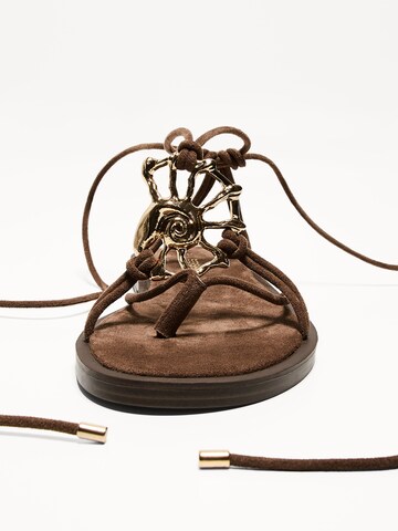 Séparateur d'orteils Bershka en marron