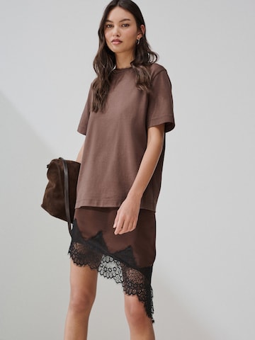 NextSuknja - smeđa boja: prednji dio