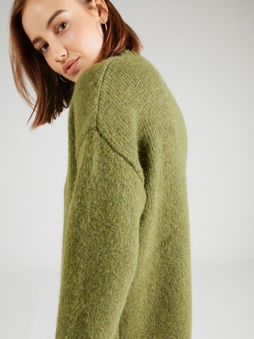 TOPSHOP Knitted dress in Green