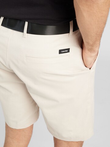 Calvin Klein Regular Shorts in Grau