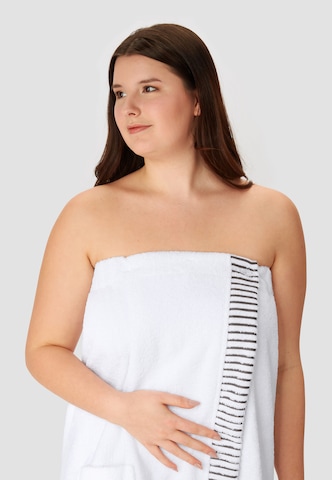 SCHIESSER Towel 'Rom' in White