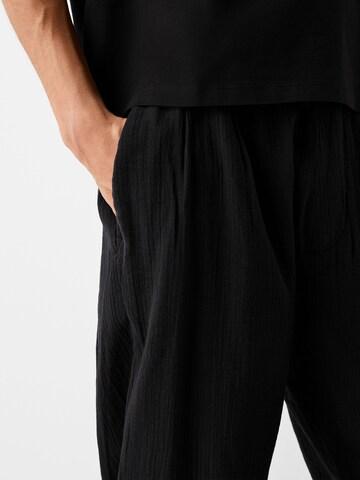 Bershka Loosefit Hose in Schwarz