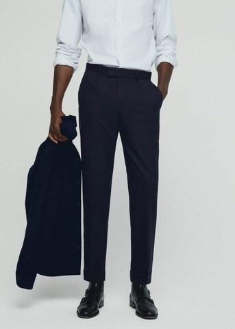MANGO MAN Slim fit Pleat-Front Pants 'Marius' in Blue: front