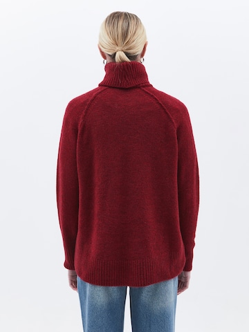 Pullover di OXXO in rosso