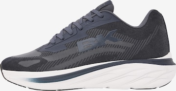 BRITISH KNIGHTS Sneaker low 'SURGE' i blå: forside