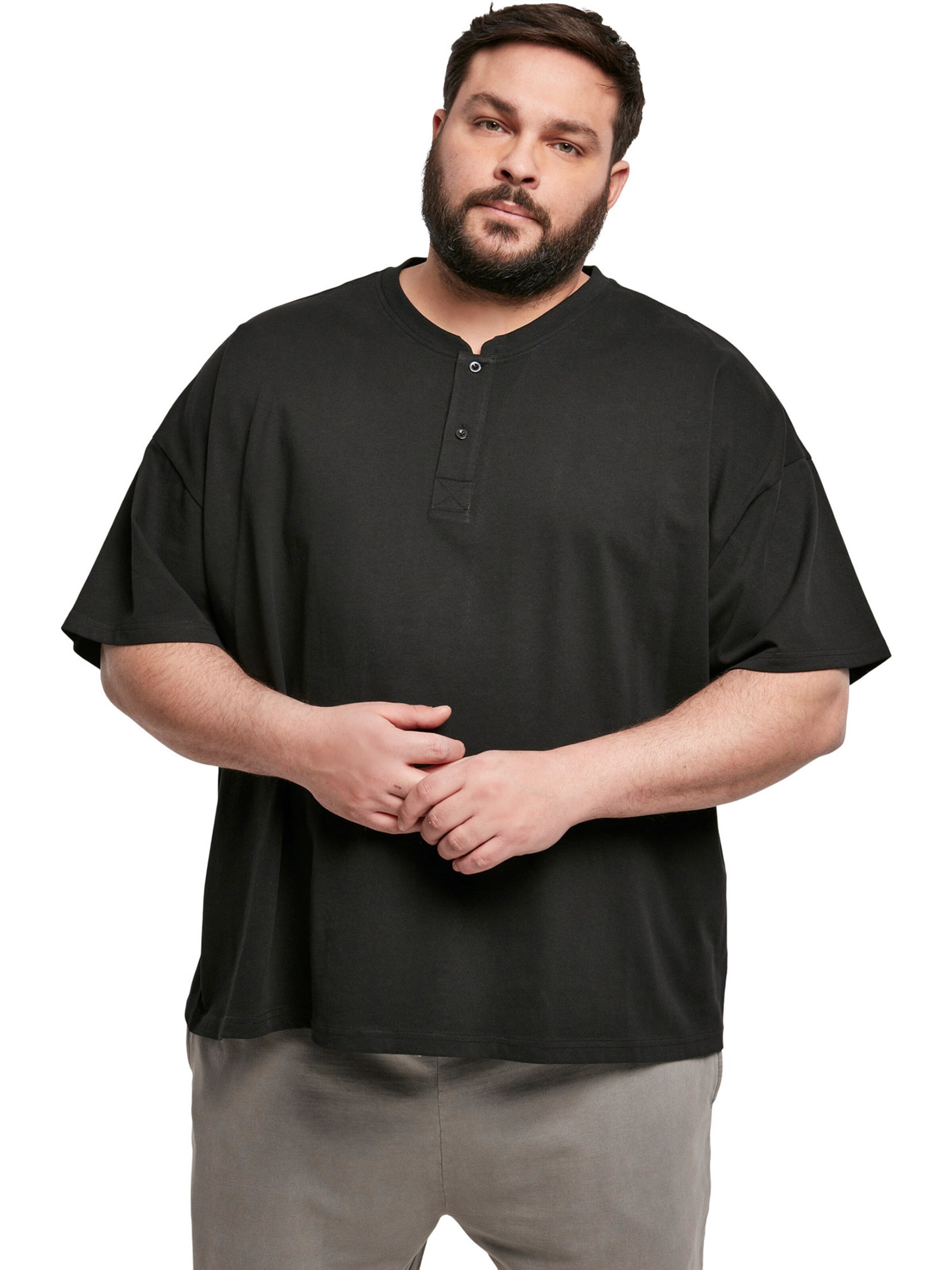 T-Shirt Urban Classics en noir : devant