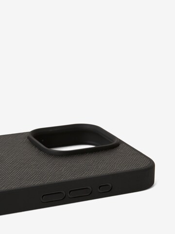 Custodia per smartphone ' iPhone 15 Pro Max' di Karl Lagerfeld in nero