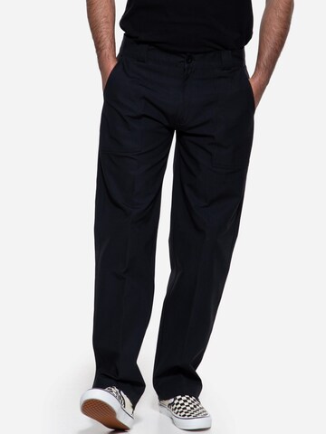 King Kerosin Regular Chino Pants in Black: front
