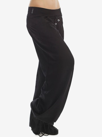 Winshape Свободный крой Спортивные штаны 'WTE3' в Черный: спереди