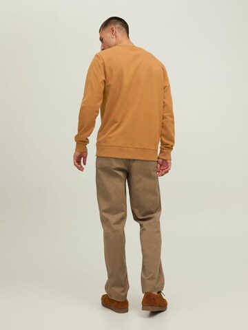 JACK & JONES Sweatshirt in Brown