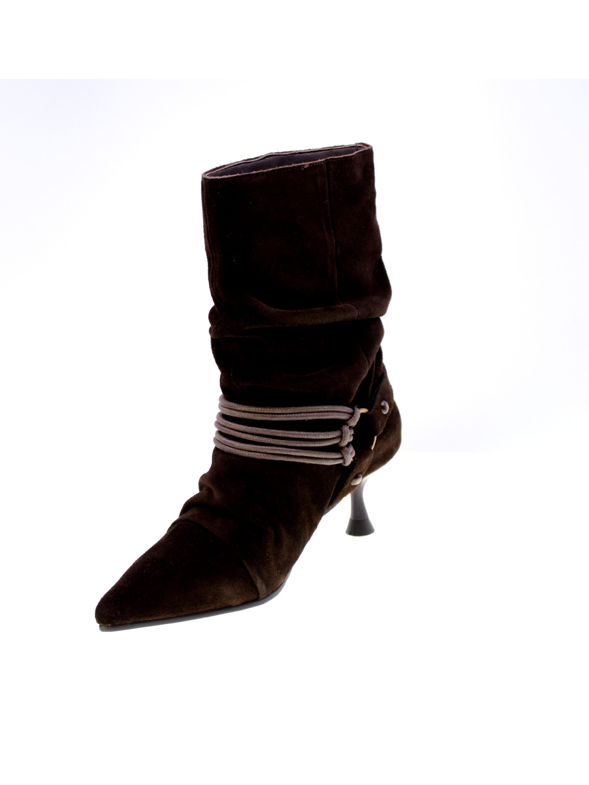 Boots di APEPAZZA in marrone