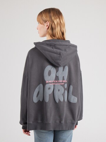OH APRIL Sweat jacket in Grey: front