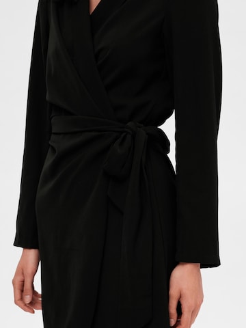 Robe 'Patricia' SELECTED FEMME en noir